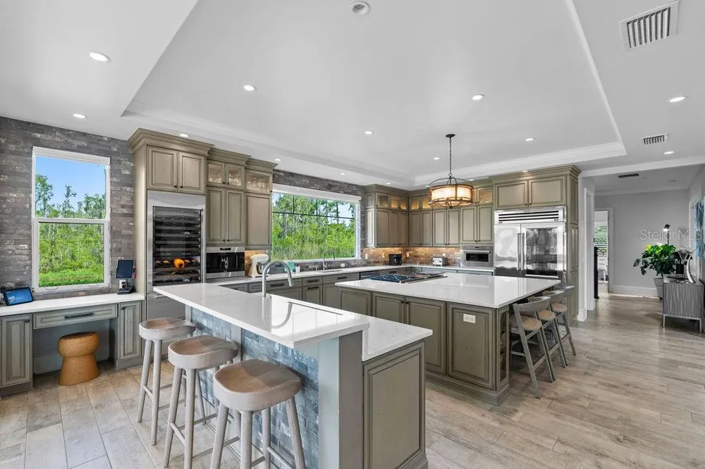 9226 CHARLES E LIMPUS ROAD Orlando, FL 32836