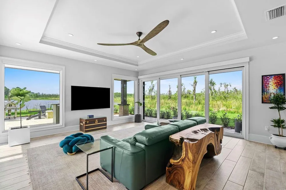 9226 CHARLES E LIMPUS ROAD Orlando, FL 32836