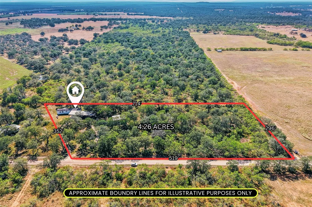 716 W County Road 109 Road Leesville, TX 78122