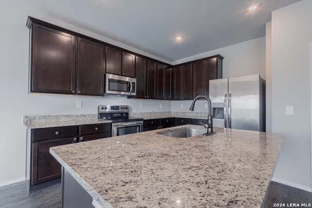 3424 SKY PL Seguin, TX 78155