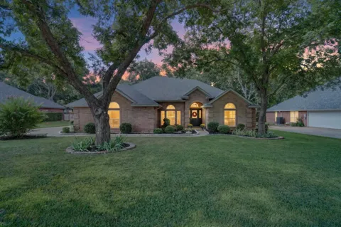 9216 Hanging Moss Drive