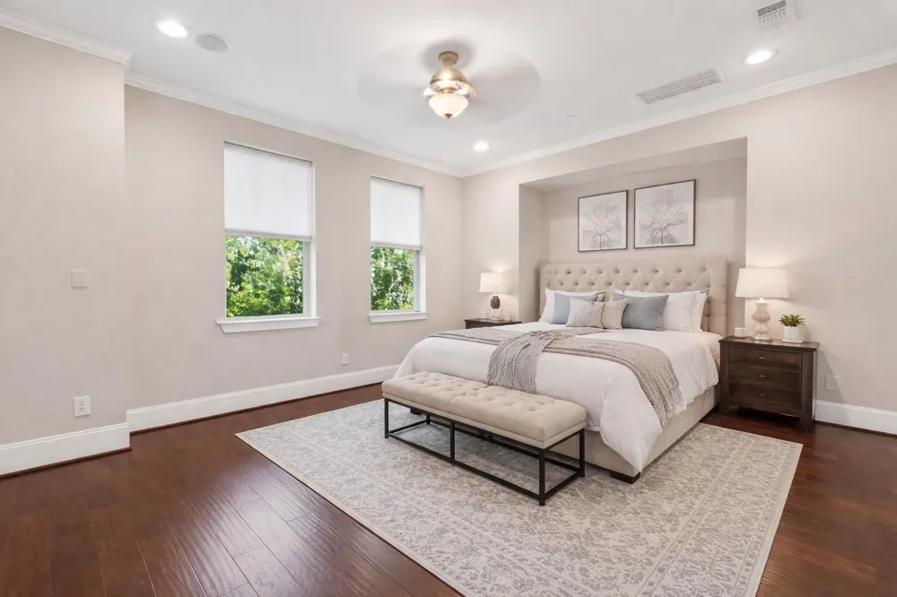 816 Yale Street #C Houston, TX 77007