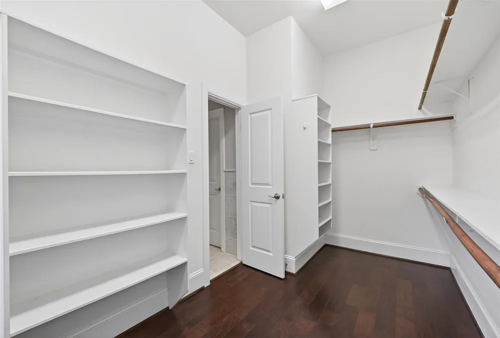 816 Yale Street #C Houston, TX 77007