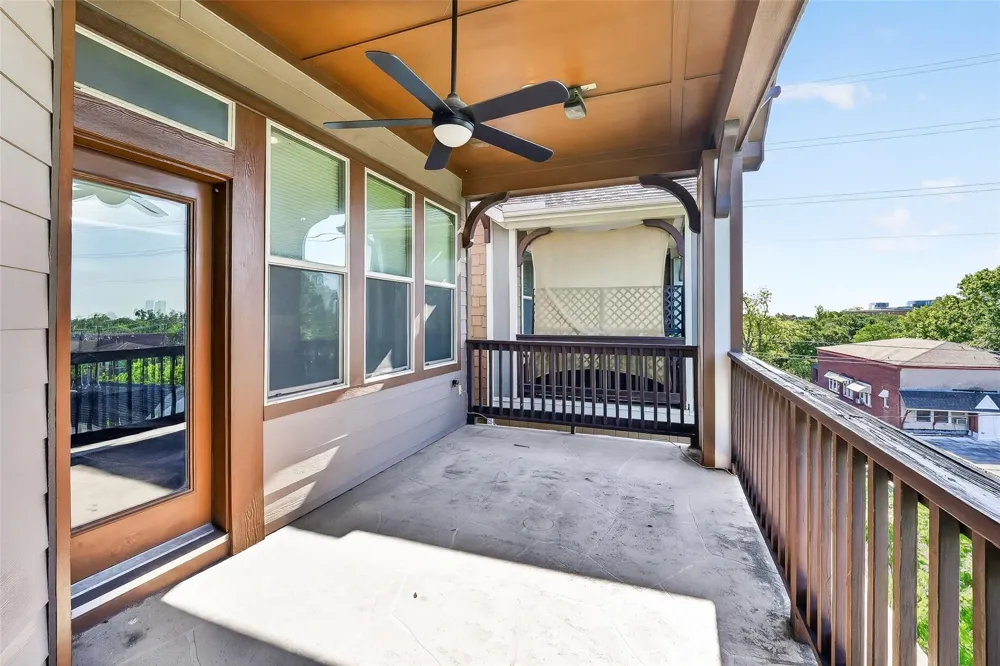 816 Yale Street #C Houston, TX 77007