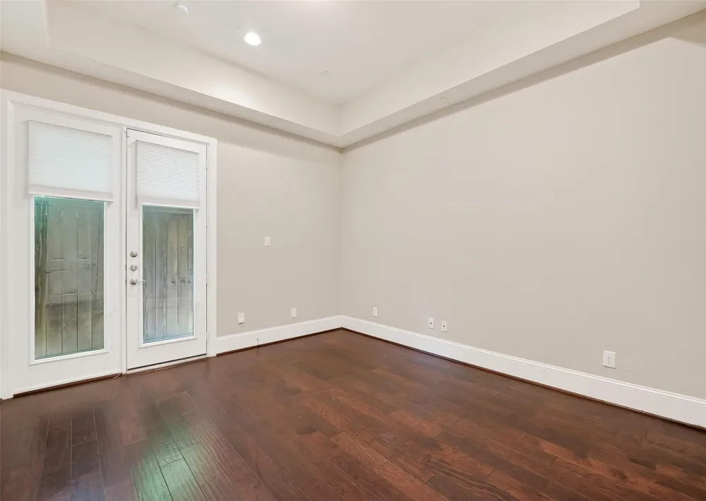816 Yale Street #C Houston, TX 77007