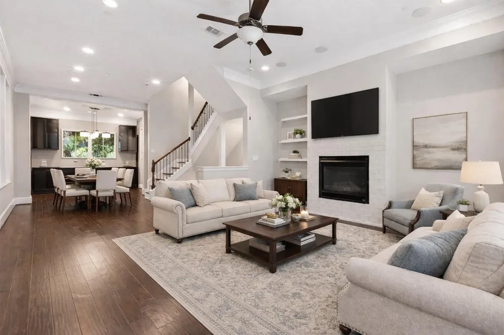 816 Yale Street #C Houston, TX 77007
