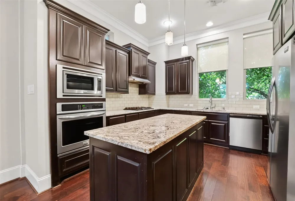 816 Yale Street #C Houston, TX 77007