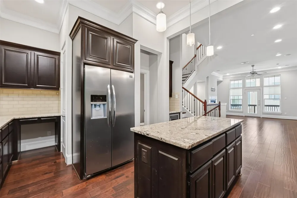 816 Yale Street #C Houston, TX 77007