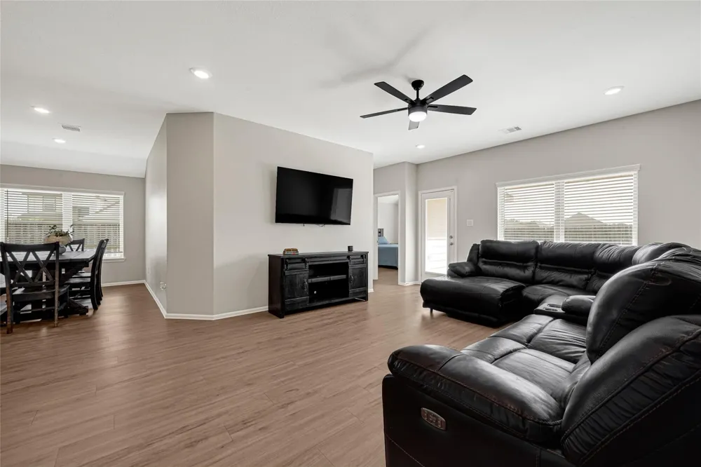 9830 Kingston Liberty Lane Baytown, TX 77521
