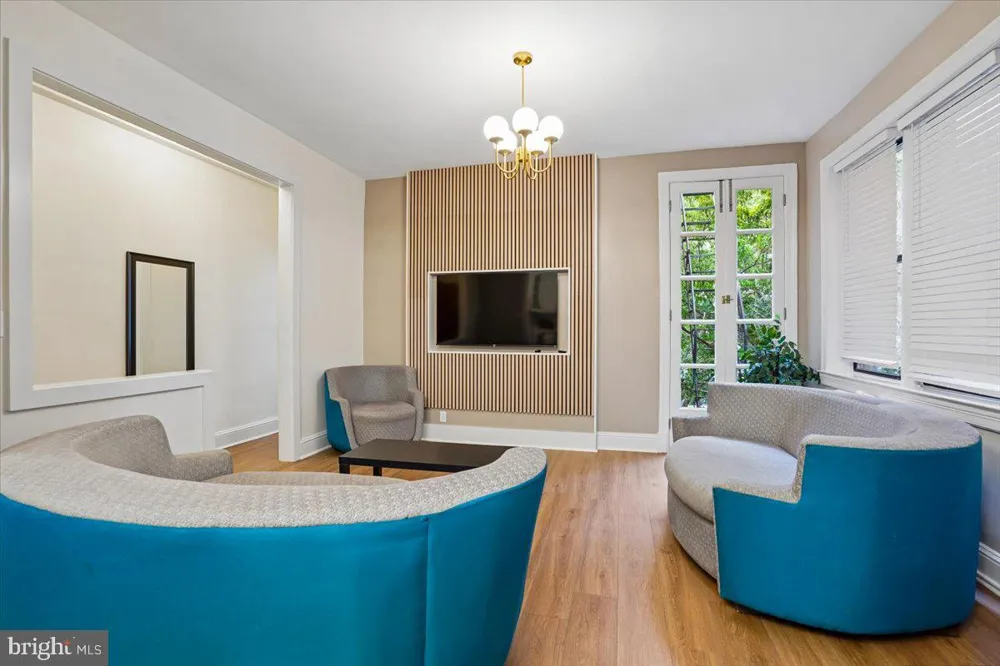 1919 19TH STREET NW #104 Washington, DC 20009