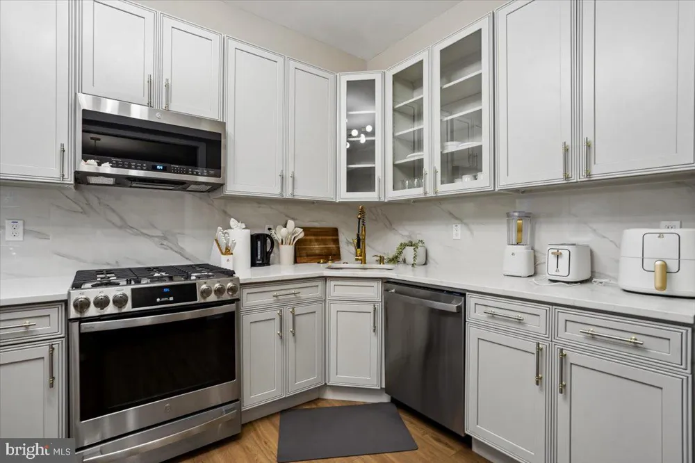 1919 19TH STREET NW #104 Washington, DC 20009