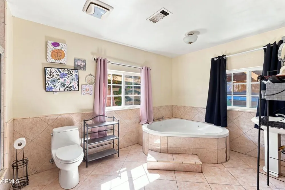 144 Backus Avenue Pasadena, CA 91107