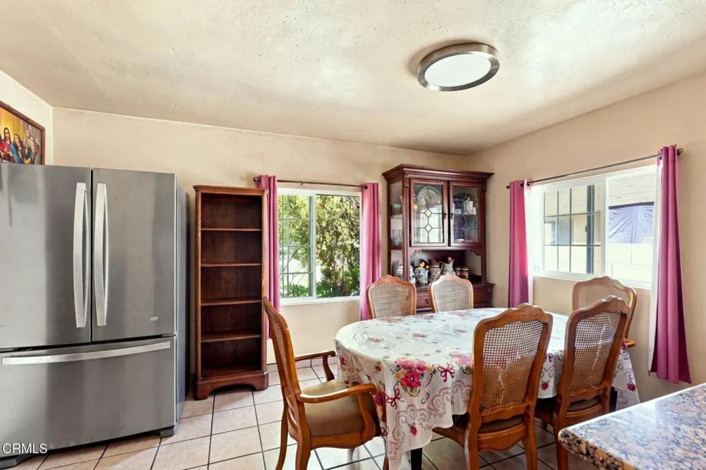 144 Backus Avenue Pasadena, CA 91107