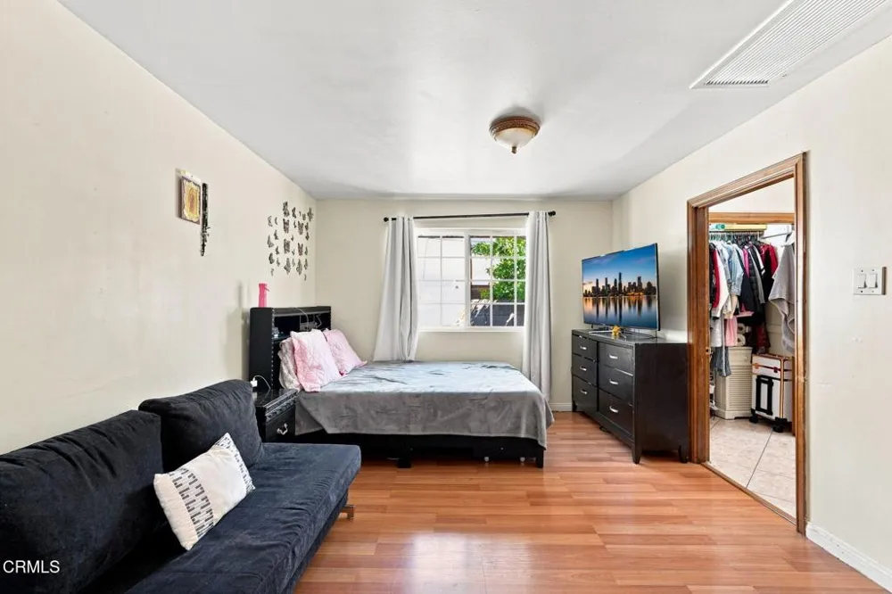 144 Backus Avenue Pasadena, CA 91107