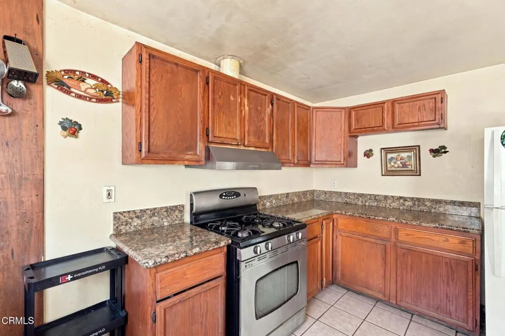 144 Backus Avenue Pasadena, CA 91107