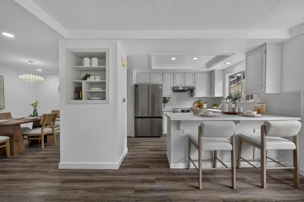 18 Tyrella Court Mountain View, CA 94043