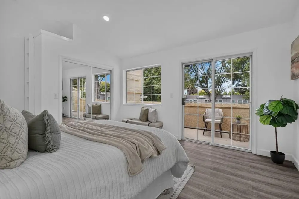 18 Tyrella Court Mountain View, CA 94043