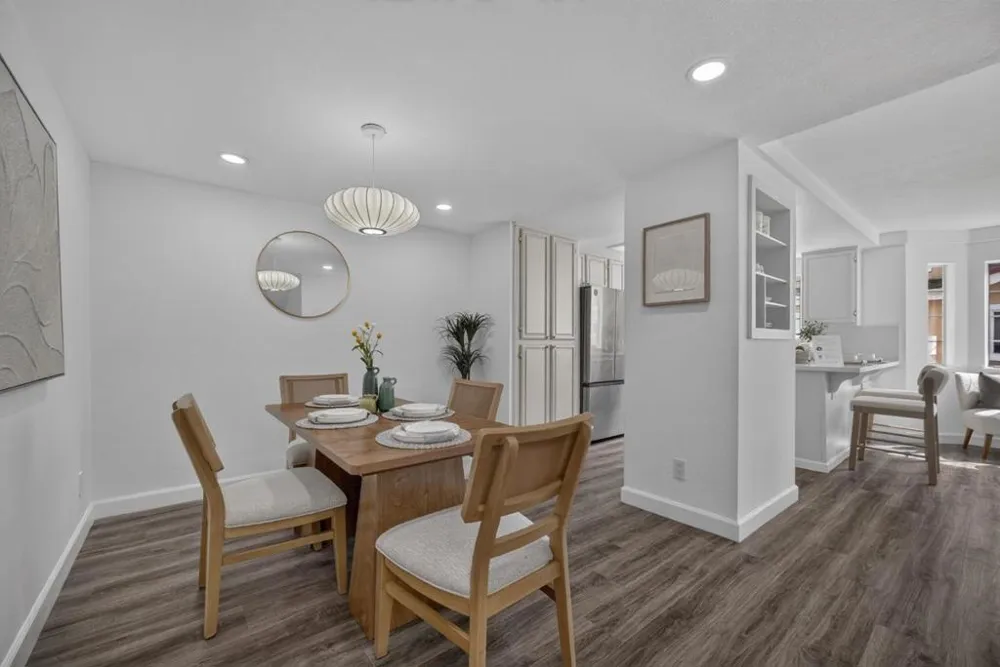 18 Tyrella Court Mountain View, CA 94043