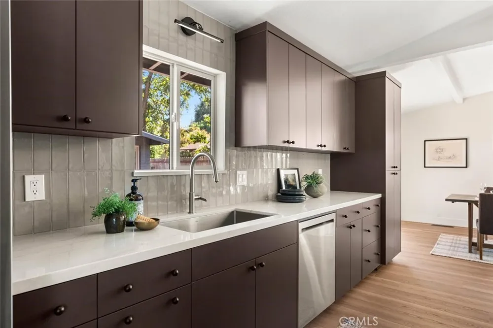 1795 Estates Way Chico, CA 95928