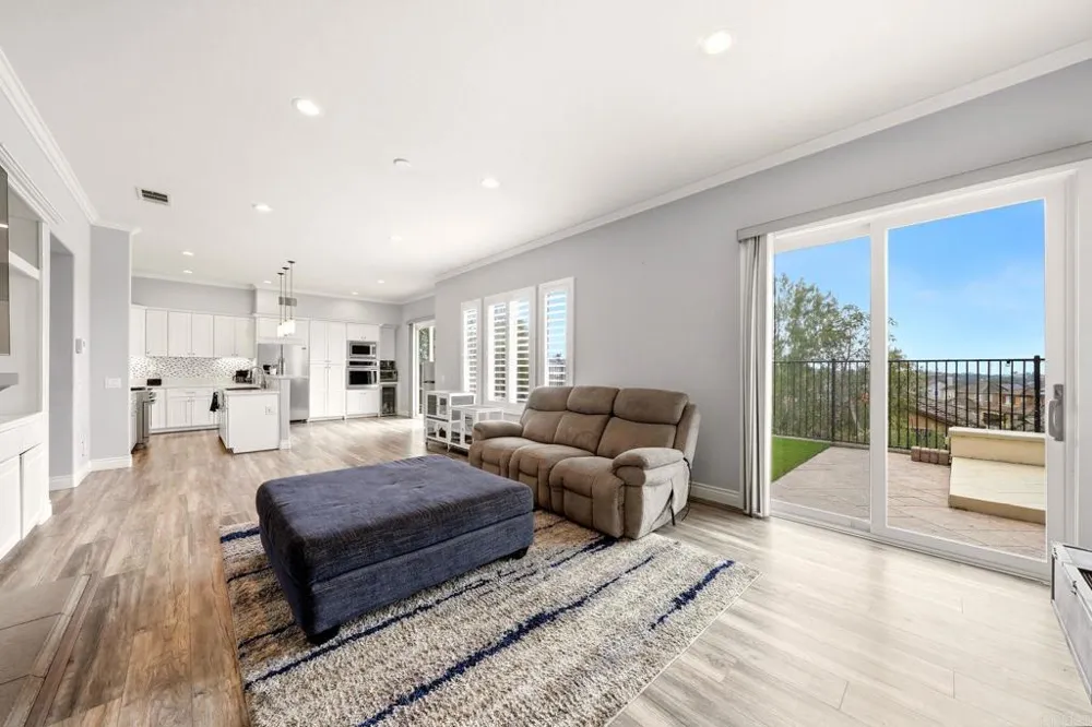356 Plaza Los Osos Chula Vista, CA 91914