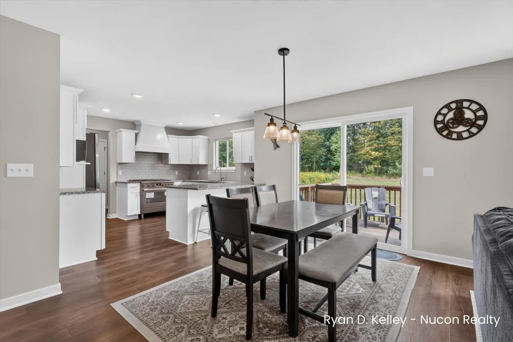 11544 Sessions Woods Drive W Grand Rapids, MI 49534