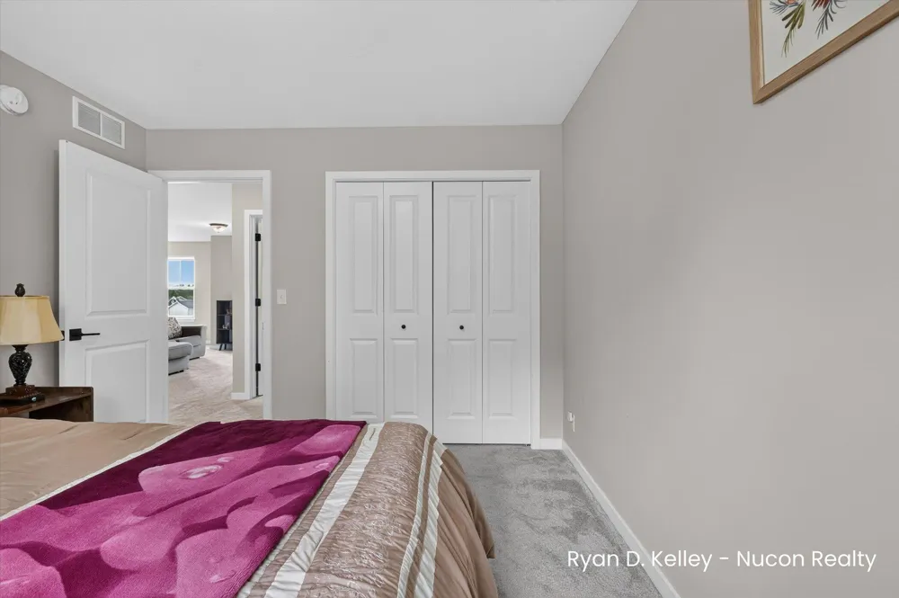 11544 Sessions Woods Drive W Grand Rapids, MI 49534