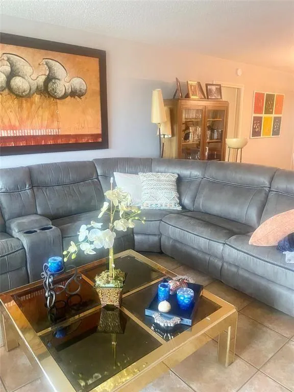 802 Cypress Grove Lane #408 Pompano Beach, FL 33069