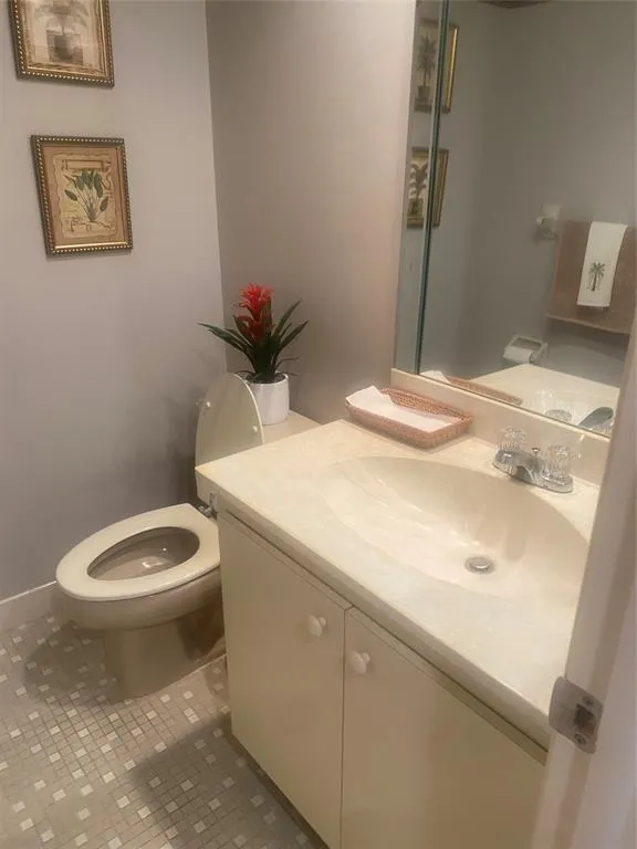 802 Cypress Grove Lane #408 Pompano Beach, FL 33069