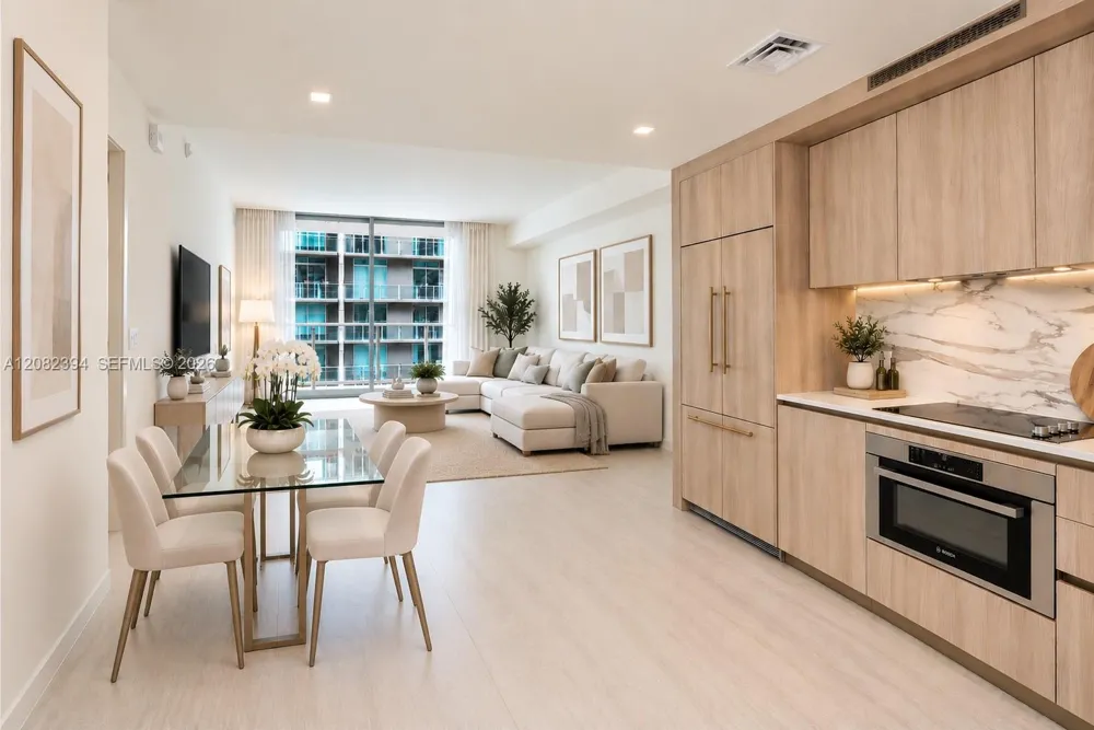 77 SE 5th Street #3908 Miami, FL 33131