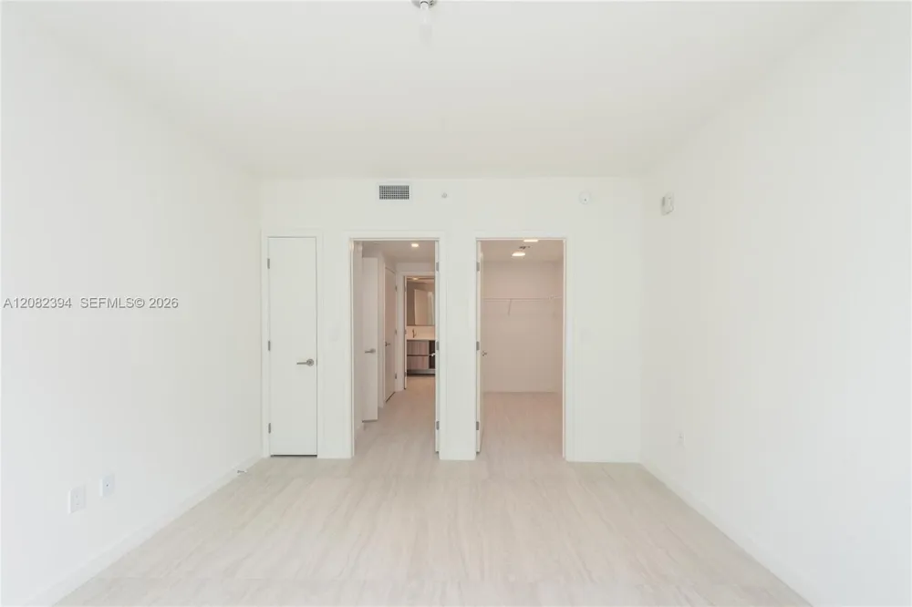 77 SE 5th Street #3908 Miami, FL 33131