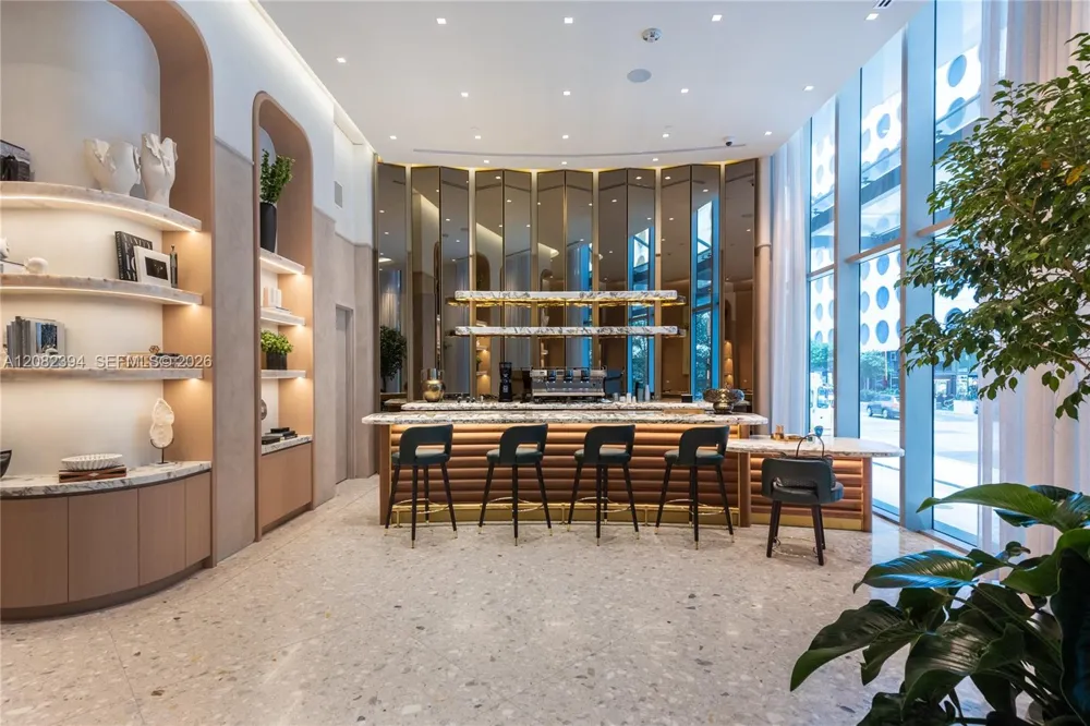 77 SE 5th Street #3908 Miami, FL 33131