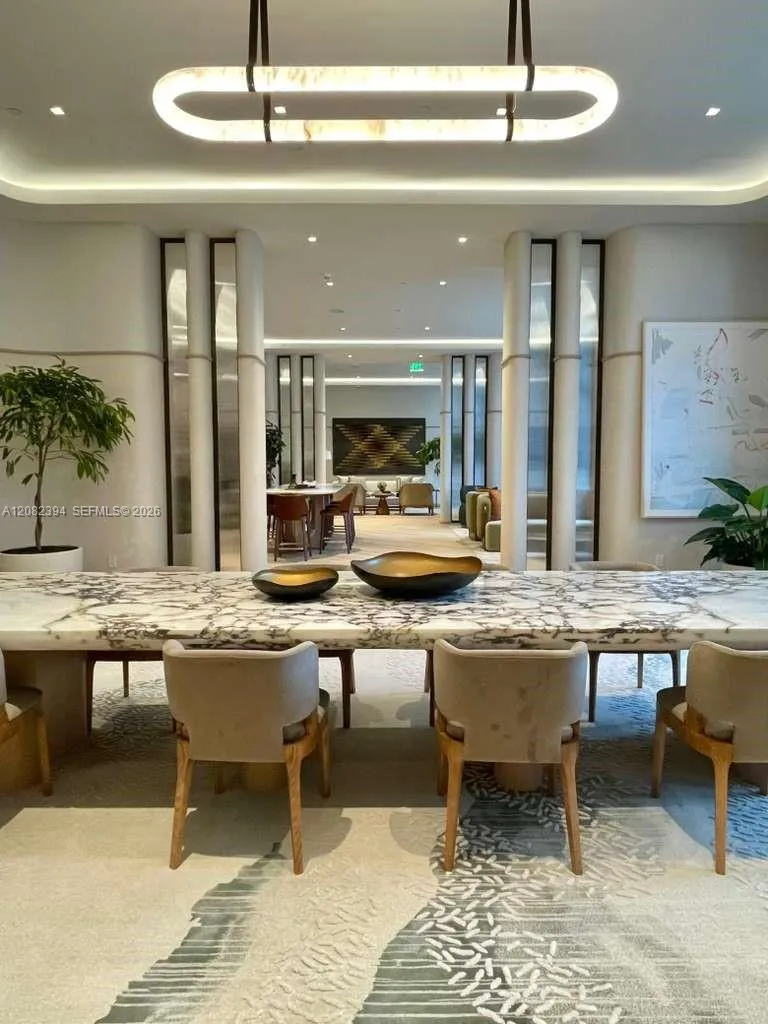 77 SE 5th Street #3908 Miami, FL 33131
