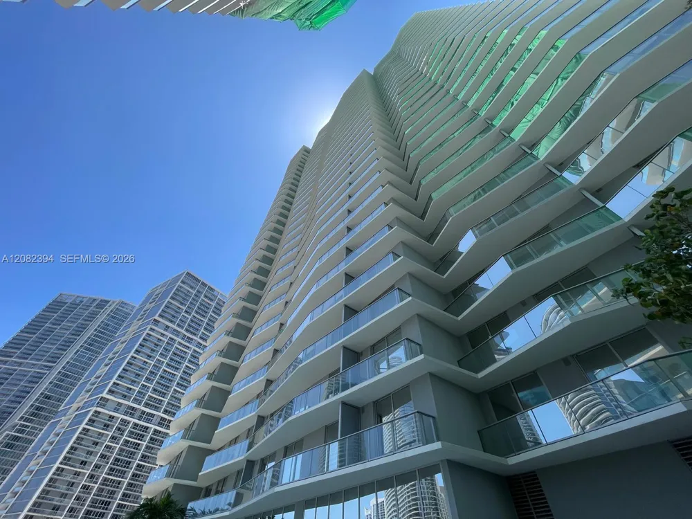 77 SE 5th Street #3908 Miami, FL 33131