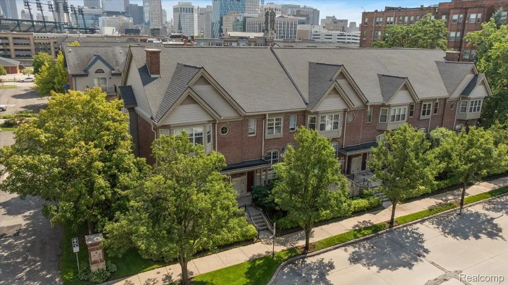 100 Adelaide Street Detroit City, MI 48201