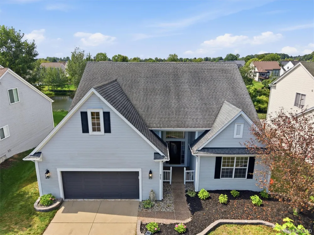 900 Cross Street Oxford Charter Township, MI 48371