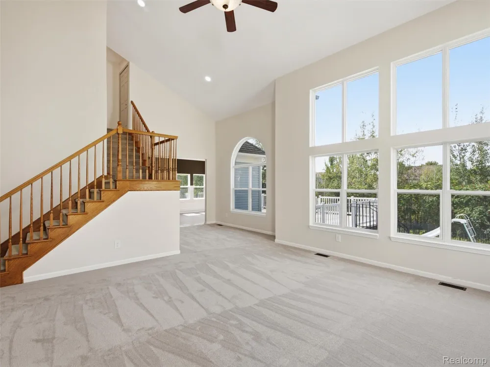 900 Cross Street Oxford Charter Township, MI 48371