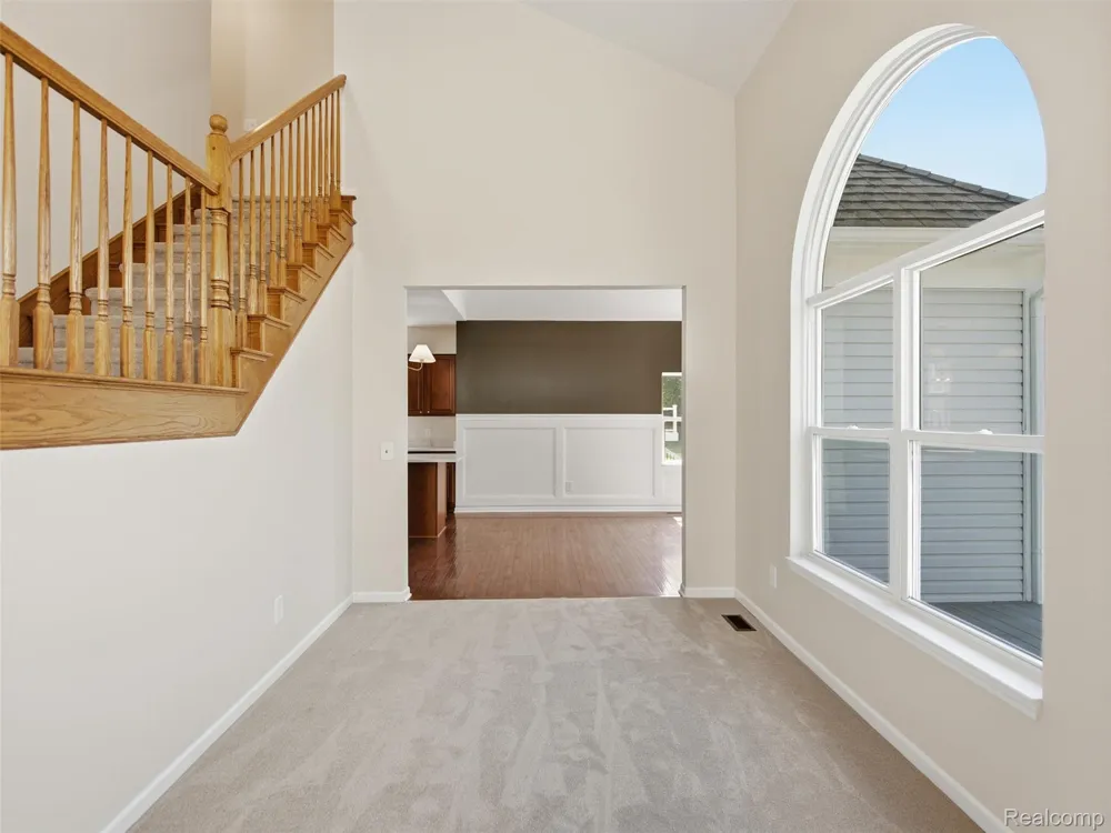 900 Cross Street Oxford Charter Township, MI 48371