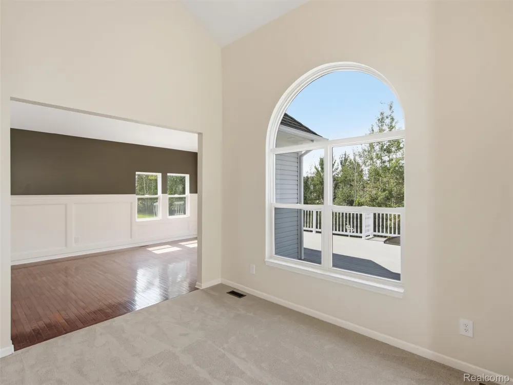 900 Cross Street Oxford Charter Township, MI 48371
