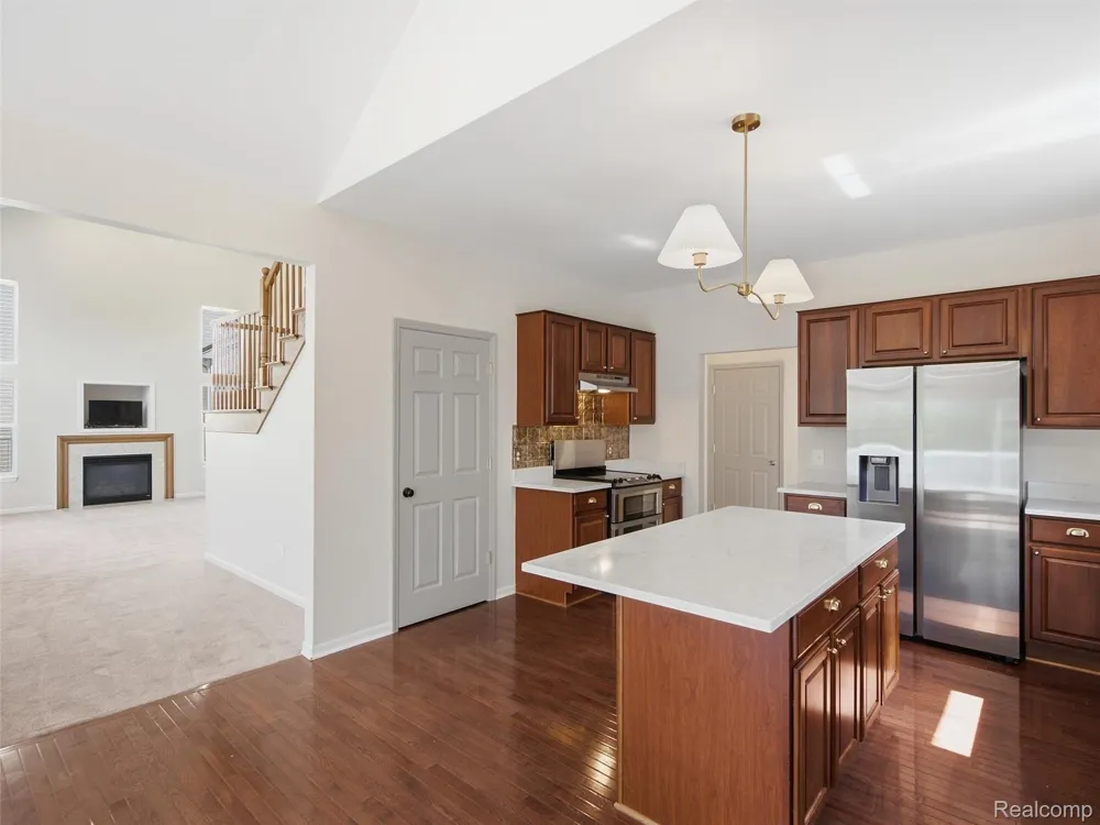 900 Cross Street Oxford Charter Township, MI 48371