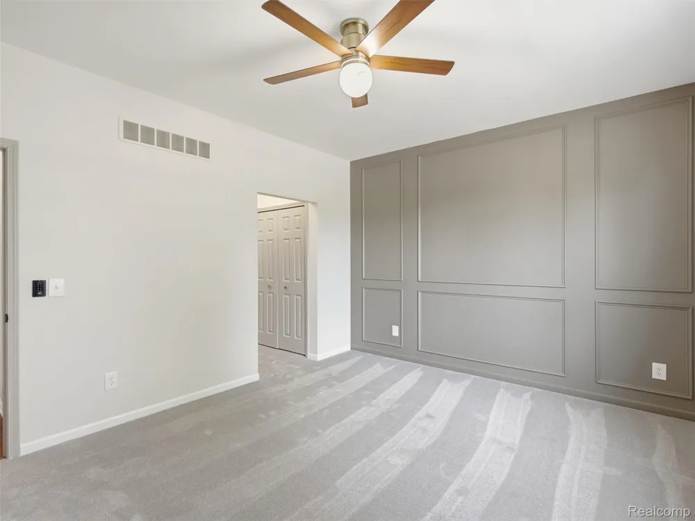 900 Cross Street Oxford Charter Township, MI 48371