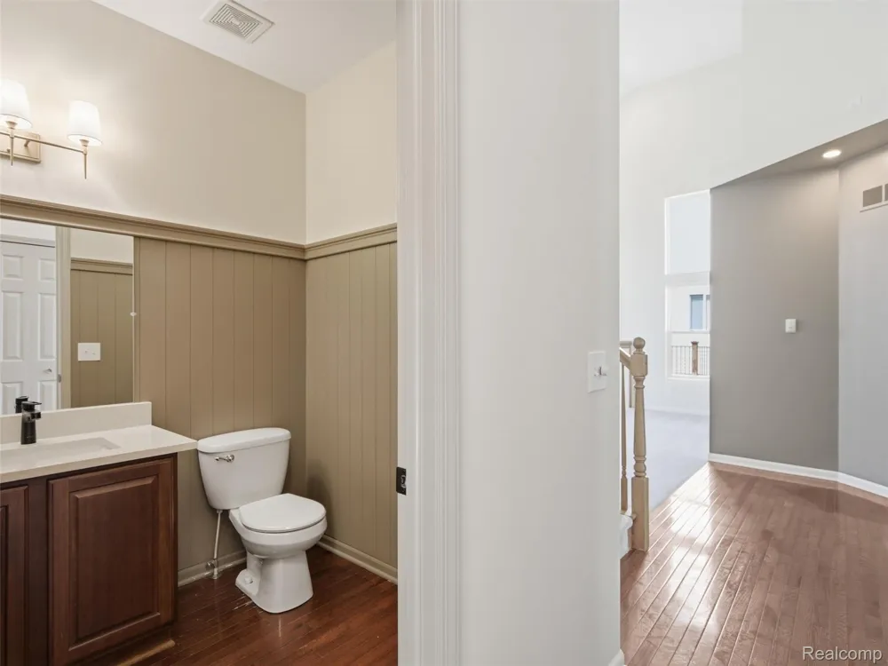 900 Cross Street Oxford Charter Township, MI 48371