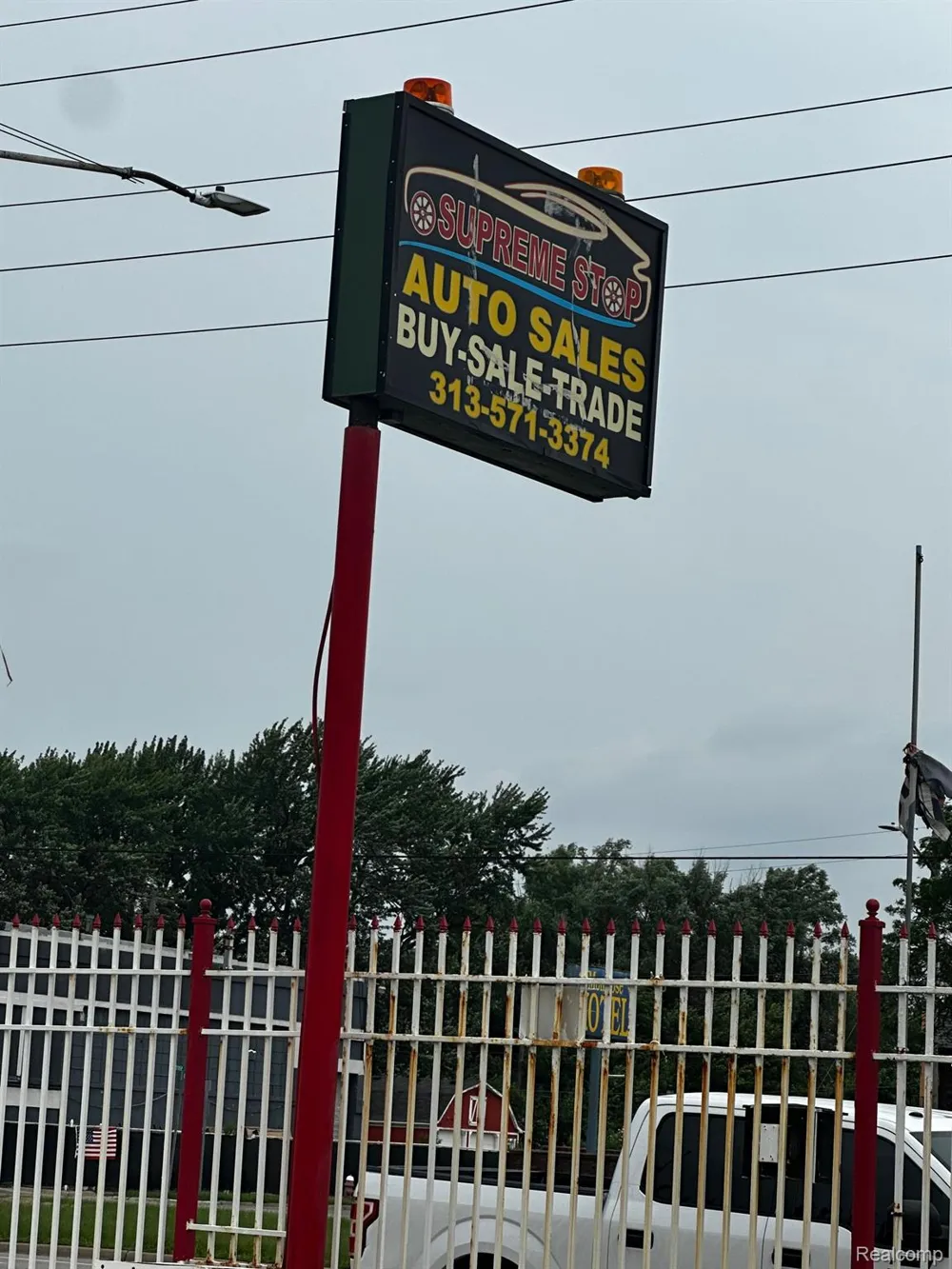 14150 E 8 MILE ROAD Detroit City, MI 48205