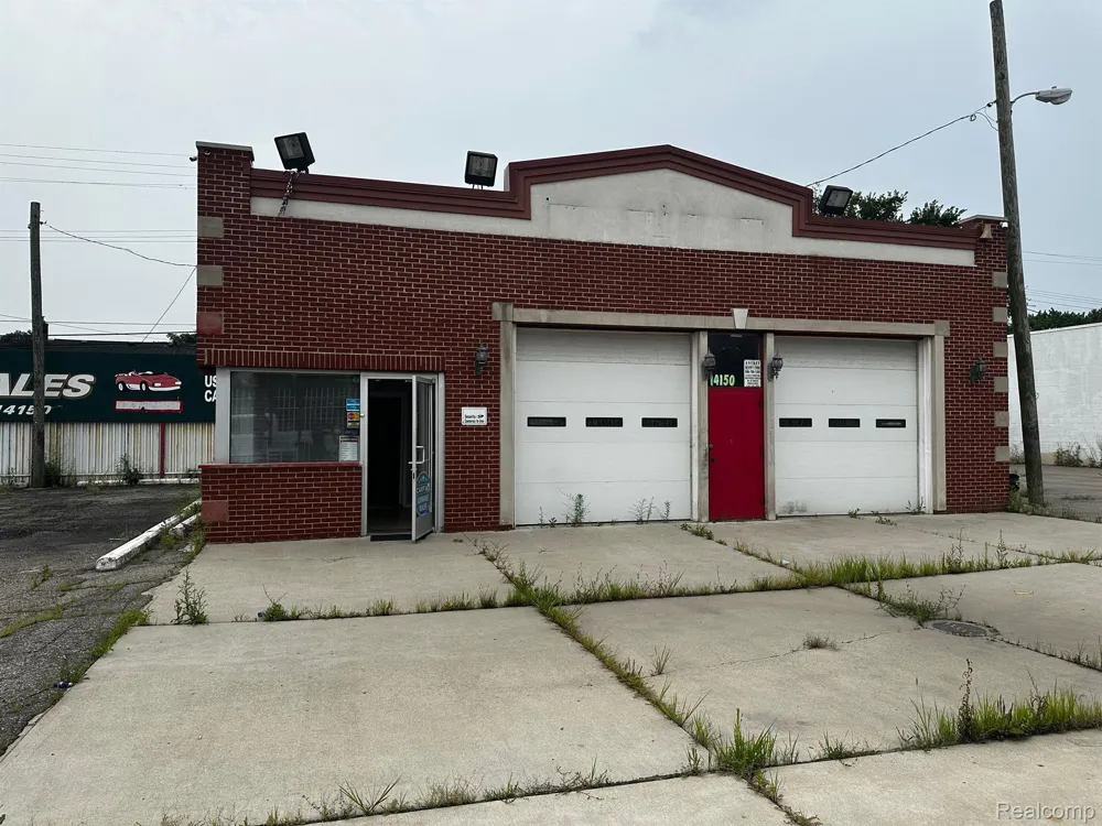 14150 E 8 MILE ROAD Detroit City, MI 48205