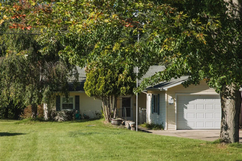 1041 Radov Road Hay Township, MI 48624