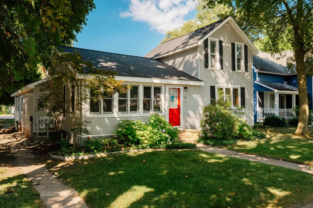 131 Spruce Traverse City City, MI 49684