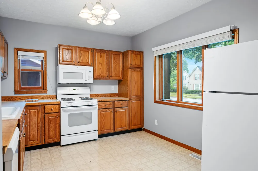 131 Spruce Traverse City City, MI 49684