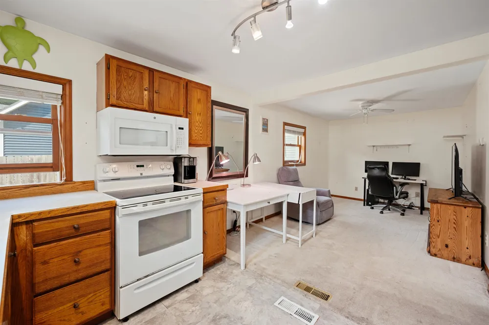 131 Spruce Traverse City City, MI 49684