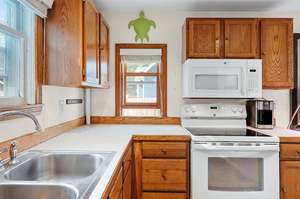 131 Spruce Traverse City City, MI 49684