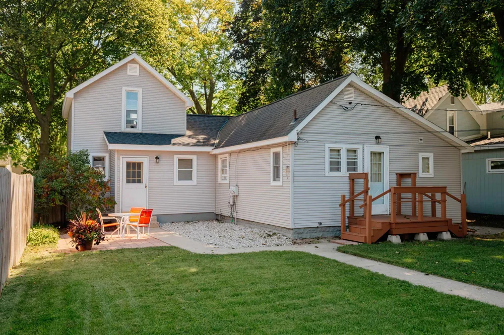 131 Spruce Traverse City City, MI 49684