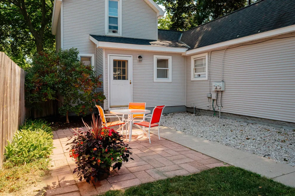 131 Spruce Traverse City City, MI 49684